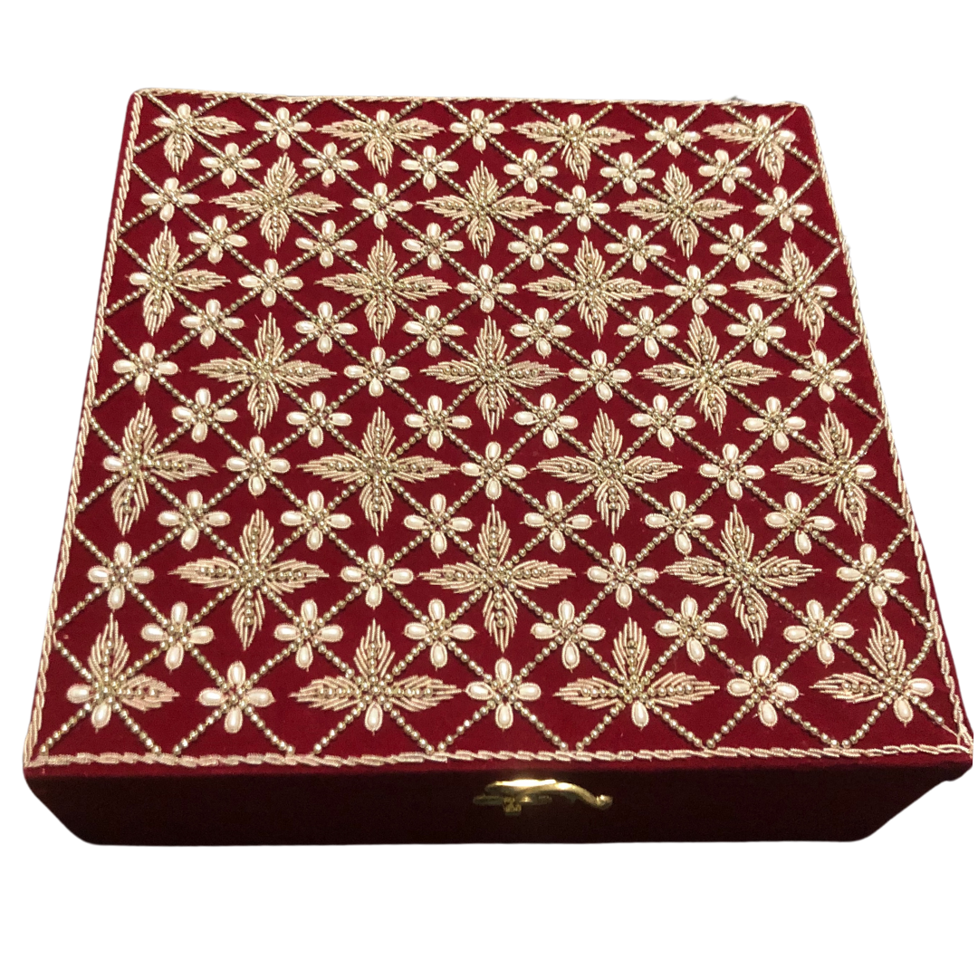 CHOORA / BANGLE BOX - TANISHQ Maroon Sequential  (3 Rods)